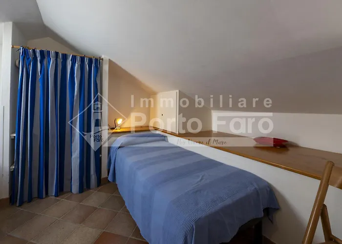 35 Faro - Spazioso Trilocale Sulla Di Porto Faro Apartamento